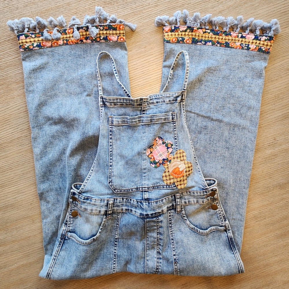 ANTHRO-vibes Easel LA Boho Floral Tassel Hem Denim Overalls.Cottagecore hippie